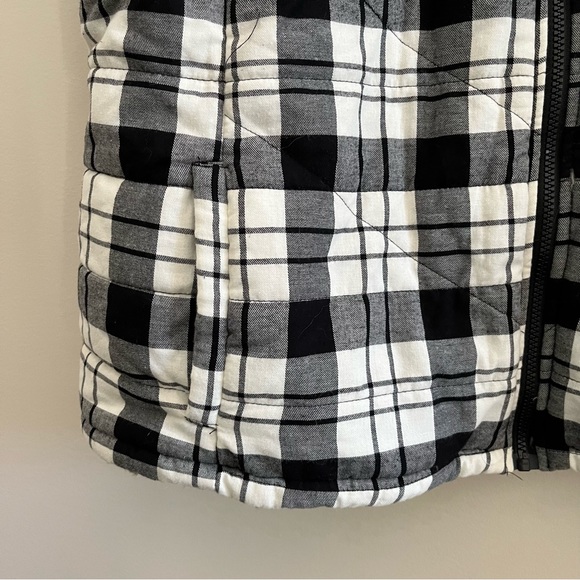 Maurice's Reversible Faux Fur Lined Full Zip Front Vest Size 2XL - Picture 6 of 11